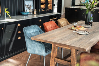 henley-oak-dining-table