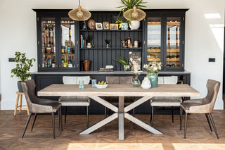 admiral-chairs-around-table