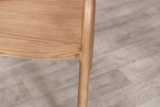 alder-dining-chair-weathered-oak-close-up