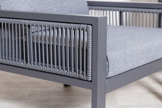 amalfi-outdoor-aluminium-dining-set-close-up