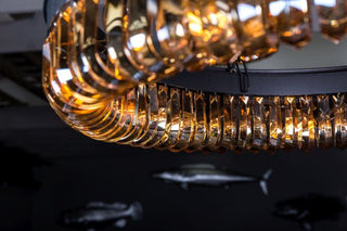 close-up-chandelier