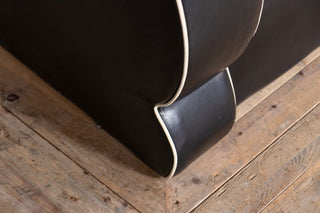 art-deco-leather-seven-piece-suite-sofa-close-up