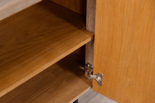 ashfield-ribbed-sideboard-weathered-close-up