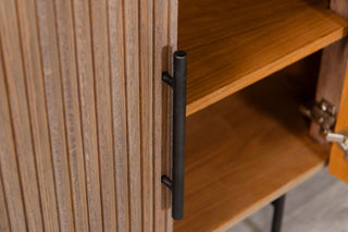 ashfield-ribbed-sideboard-weathered-close-up