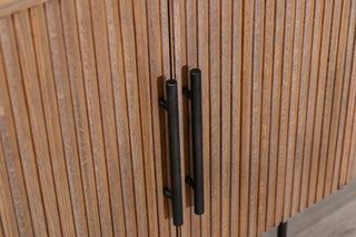 ashfield-ribbed-sideboard-weathered-close-up