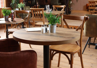 ashford-country-oak-round-in-cafe 