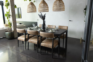 baltimore-dining-table-lifestyle