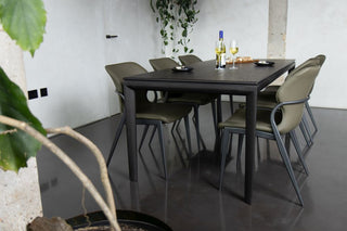 baltimore-dining-table-lifestyle