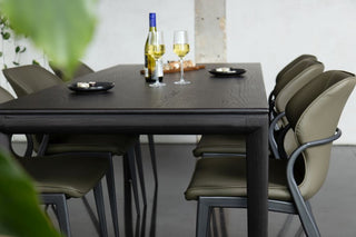 baltimore-dining-table-lifestyle