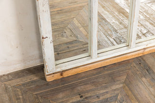 bar and restaurant decor