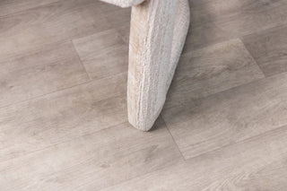 natural-dining-chair-leg