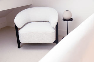 belfry-black-frame-lifestyle-image 