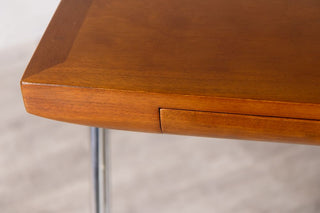 belmont-desk-close-up
