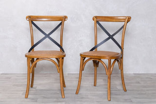 oak-with-metal-back-bentwood-chair