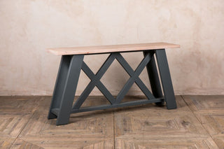 bespoke-console-table
