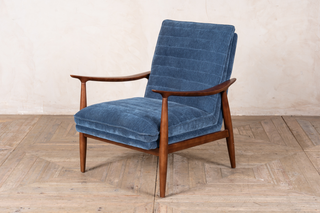 blue-armchair-arm