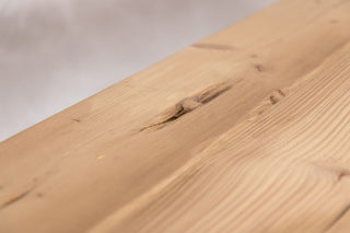 brixham-x-leg-bar-table-close-up