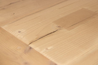 brixham-x-leg-dining-table-close-up