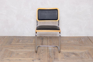 1970s-cantilever-chair-front