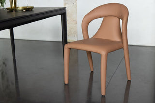 caprice-lifestyle-shot