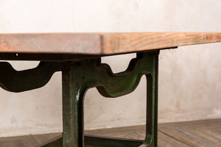 cast-iron-base-table