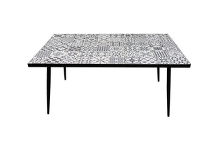 ceramic-monochrome-top-table