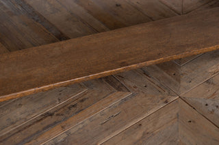 chalkboard-base-close-up 