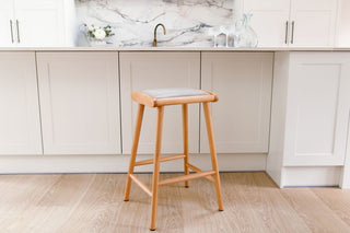 chameleon-stool-lifestyle-white