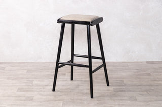 chameleon-stool-black-cashmere-bar