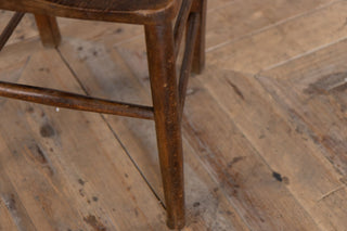 farmhouse-chair-leg-close-up