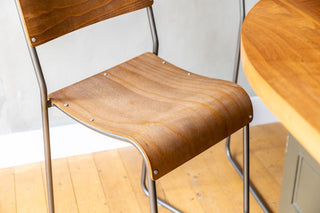 gunmetal-frame-stools-in-kitchen