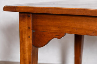 french-farmhouse-table-corner