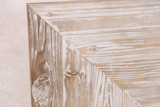 close-up-pine-flooring