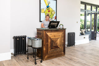 chevron-waiter-station