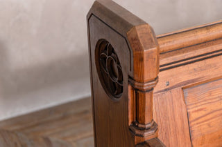 victorian-pitch-pine-church-pew-close-up