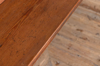 victorian-pitch-pine-church-pew-close-up-seat
