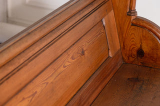 victorian-pitch-pine-church-pew-close-up-backrest