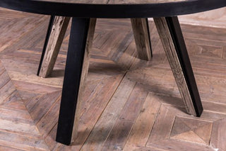 circular dining table