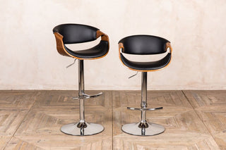 connery swivel stool