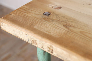 pine-wood-tabletop