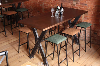 copper-poseur-table-lifestyle