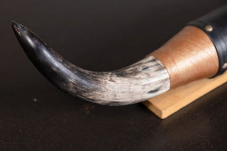 vintage-steer-horn-dark