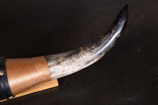 vintage-steer-horn-dark