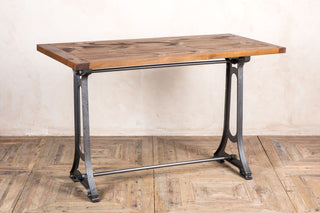 Detroit Poseur Bar Table