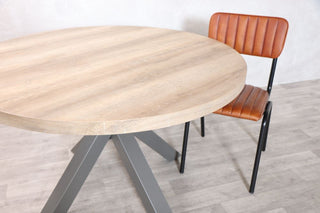 dorset-round-dining-table-with-chair