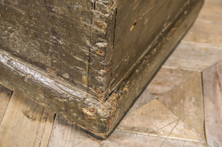 early victorian trunk