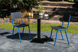 chair-by-café-table