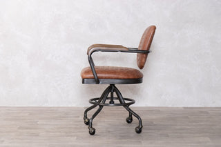 exeter-chair-chesnut-side