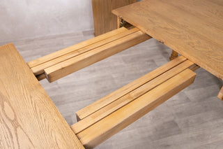 farmhouse-extending-table