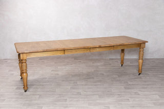 fully-extended-table